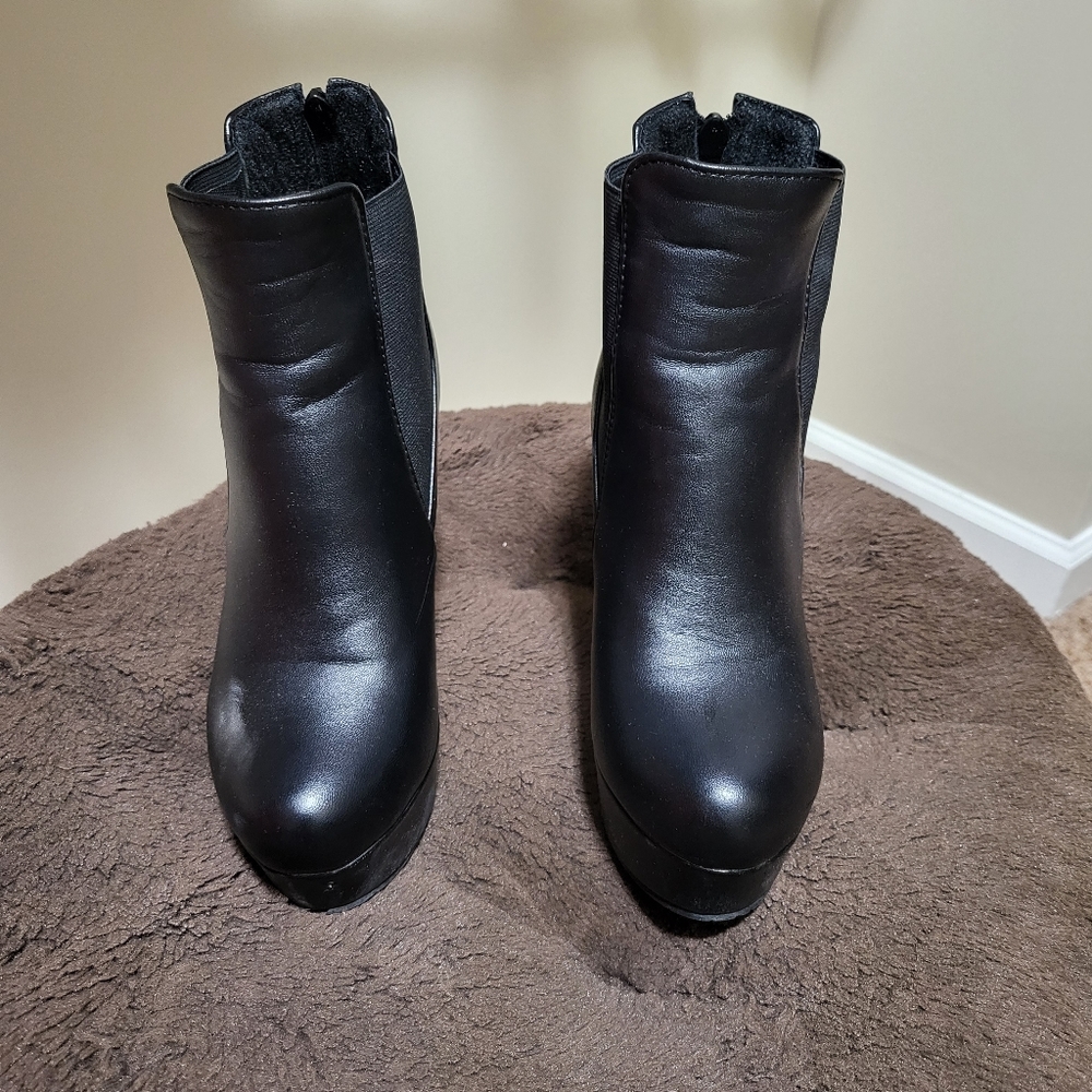 Shoes, boots